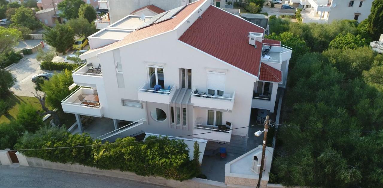 Rooms Villa Ropus Novalja Εξωτερικό φωτογραφία