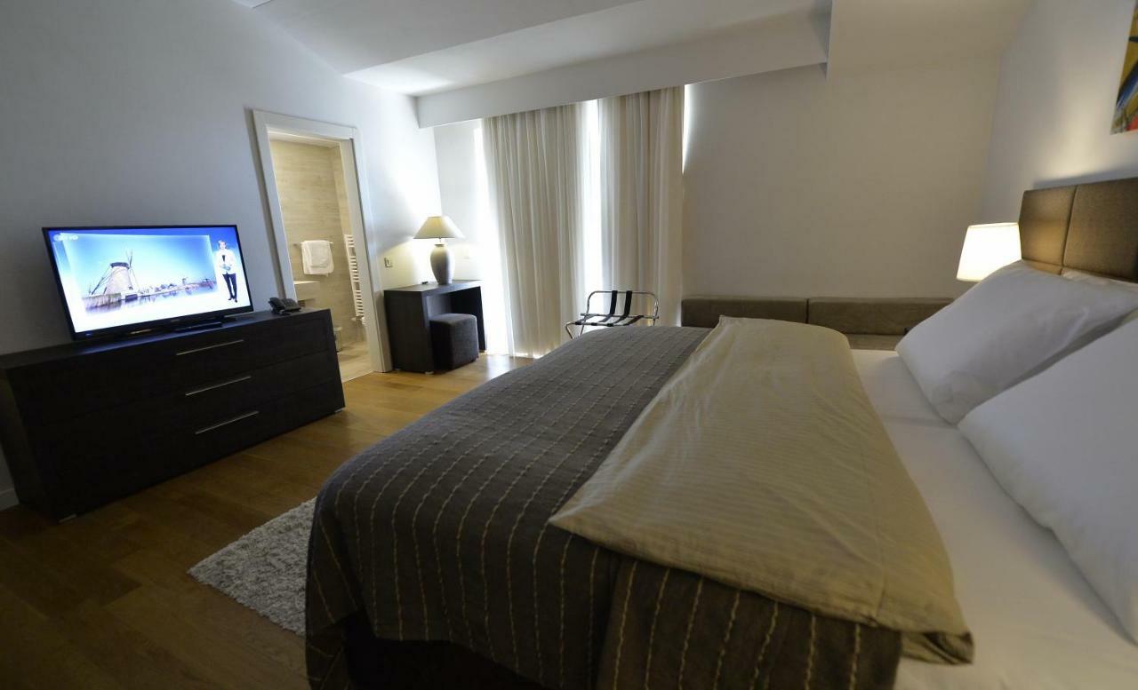 Rooms Villa Ropus Novalja Εξωτερικό φωτογραφία