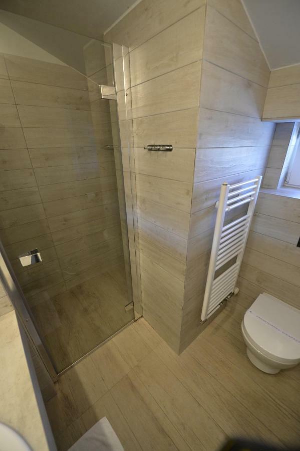Rooms Villa Ropus Novalja Εξωτερικό φωτογραφία